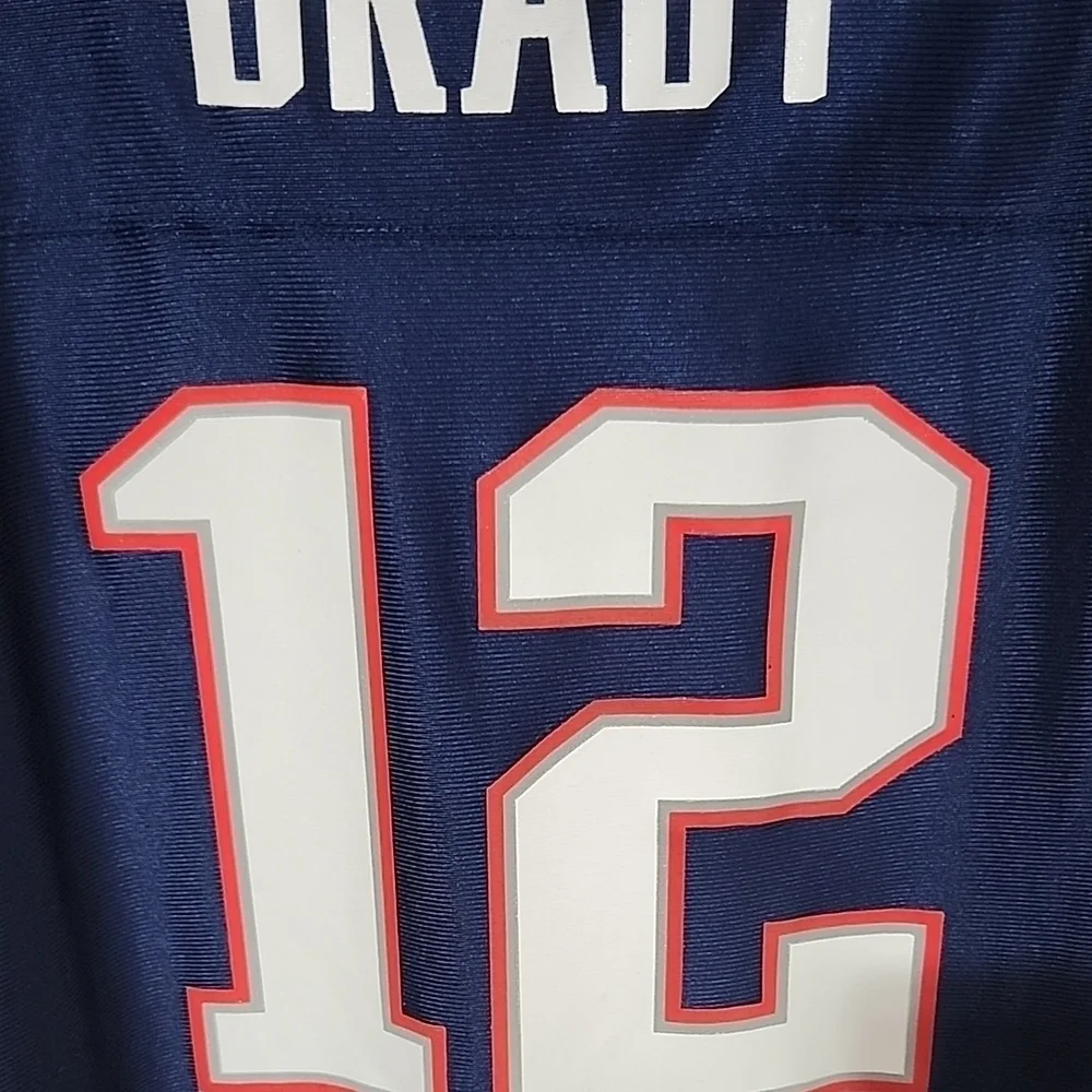 NFL Jersey Team Apparel New England Patriots Tom Brady Youth XL #12 HAS FLAWS